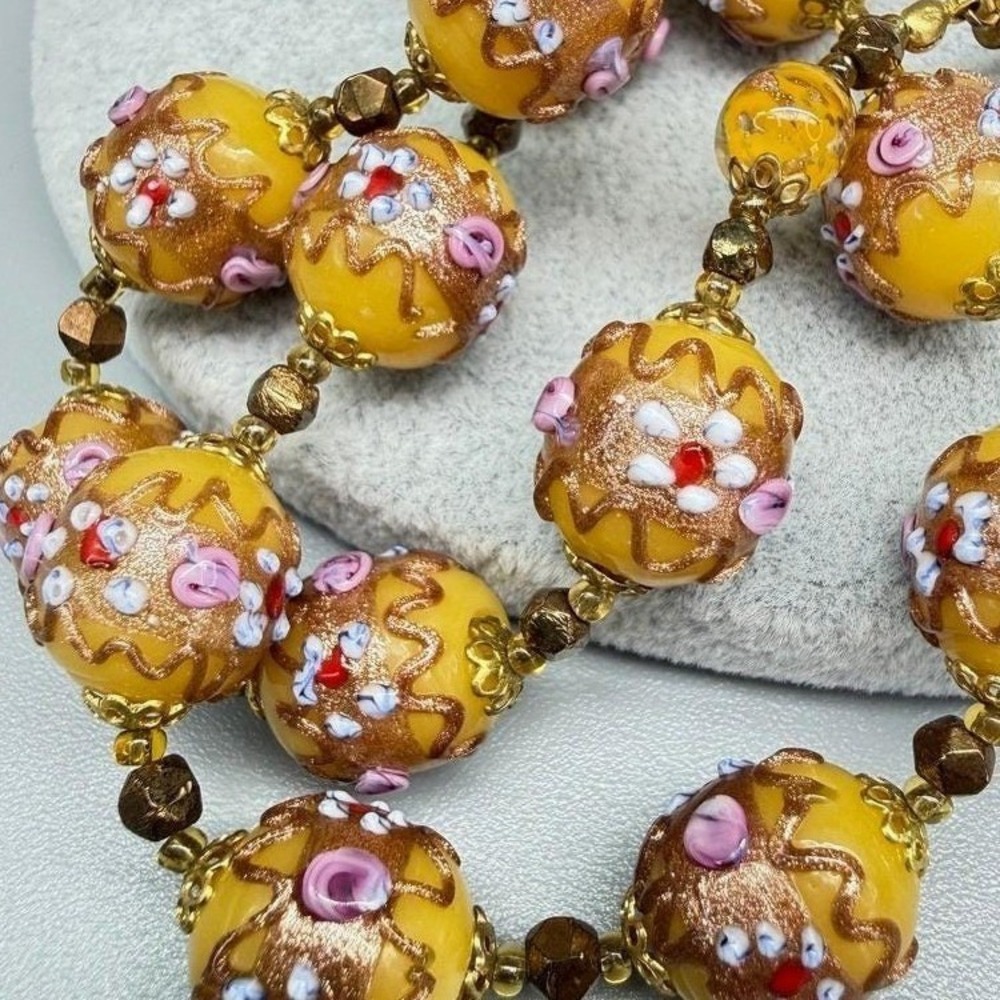 Vintage Wedding Cake Glass Bead Necklace 16"